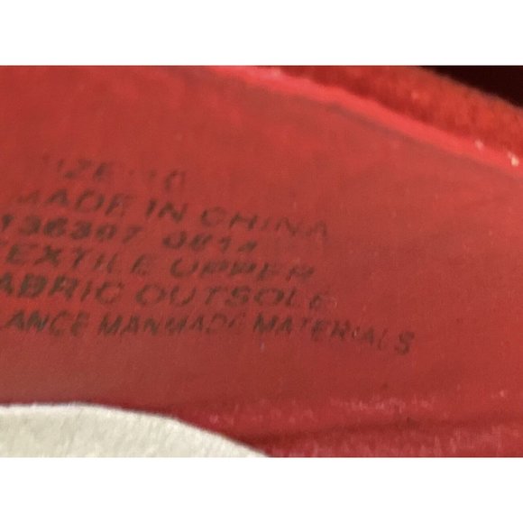 USC Women's Red Flats - Picture 3 of 10